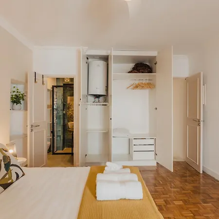 Chic Duplex In The Heart Of