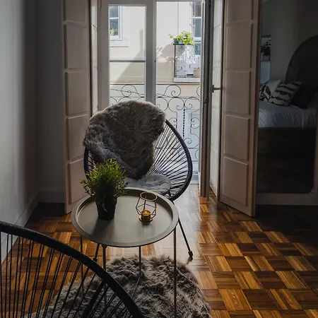 Chic Duplex In The Heart Of Setúbal